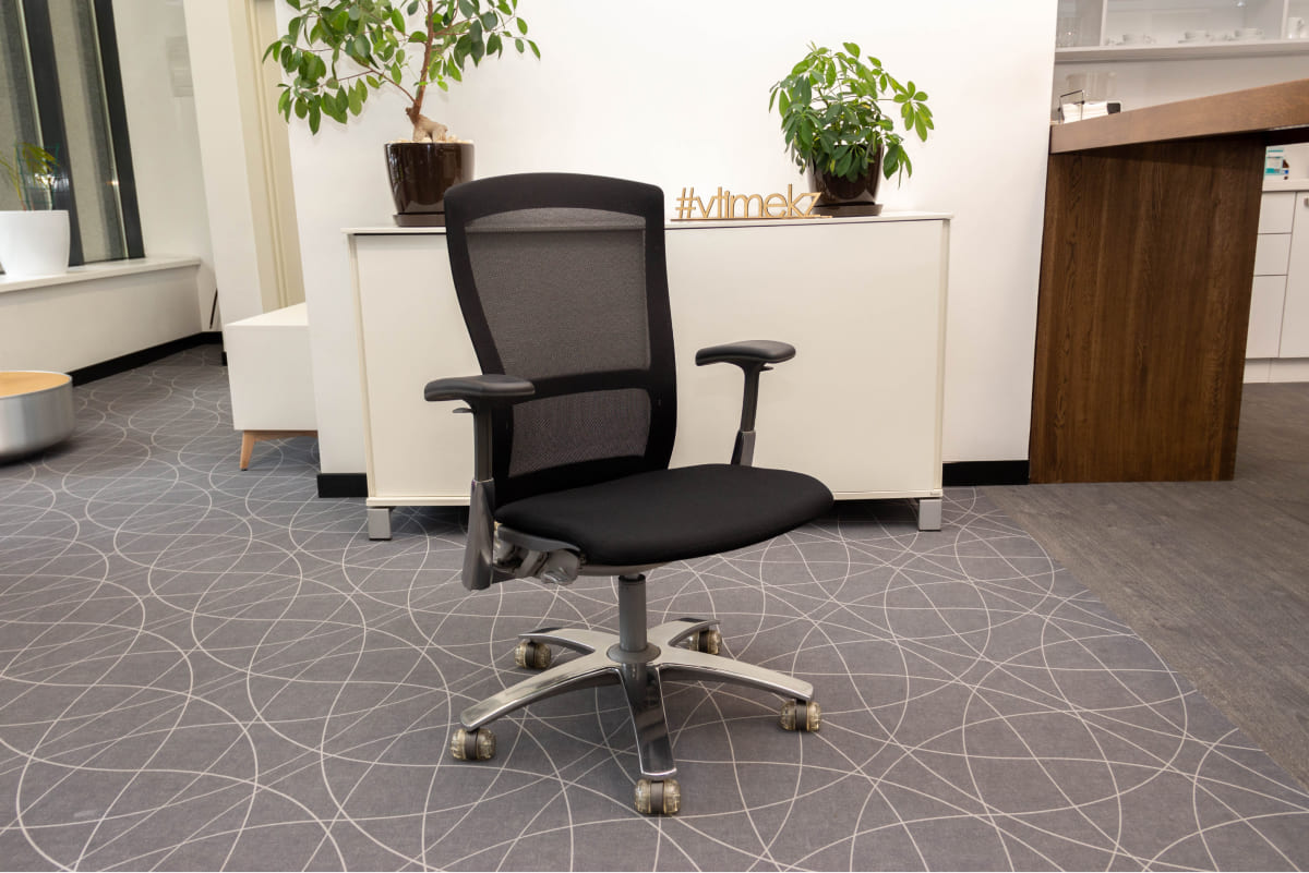 Кресло офисное Knoll International - Life 1 Кресло офисное Knoll International - Life 1