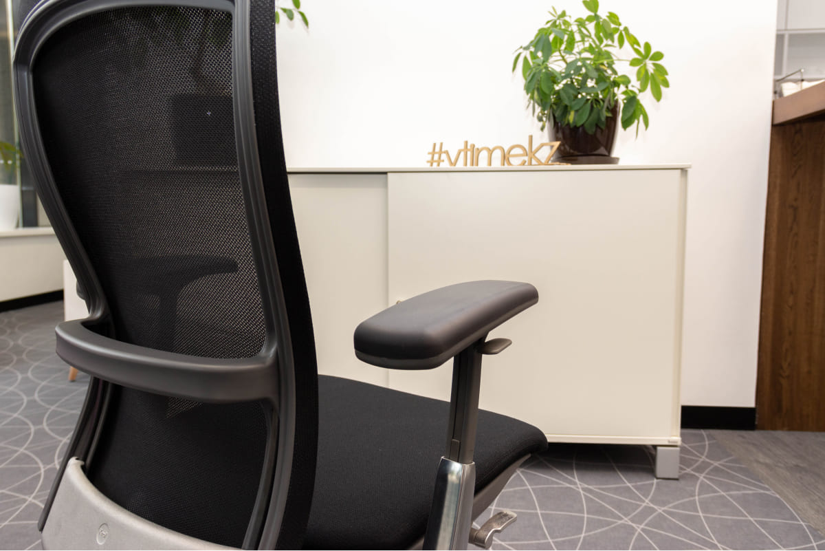 Кресло офисное Knoll International - Life 3 Кресло офисное Knoll International - Life 3