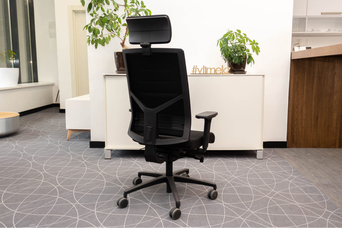 Кресло офисное Knoll International - Sax Air 2