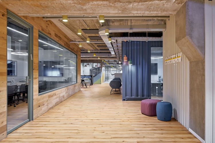 оформление стен офиса 4